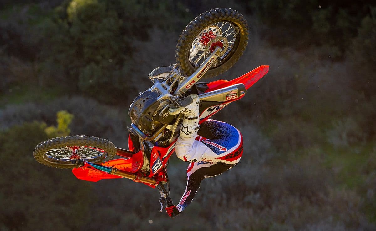 Bubba Interviews Hunter Lawrence image