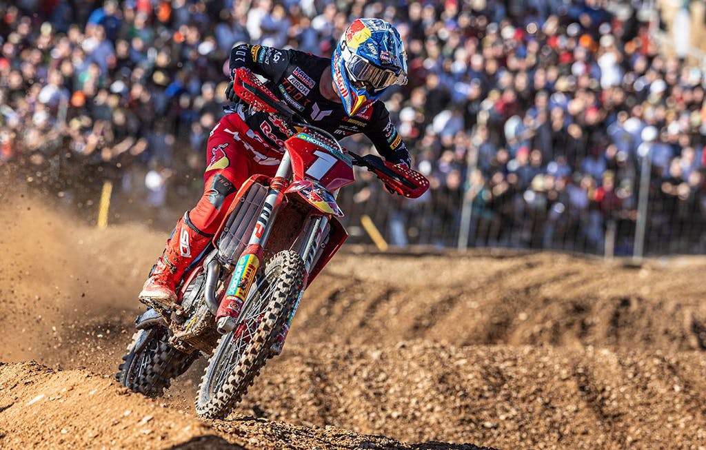 Prado Wins Moto One - Spain image