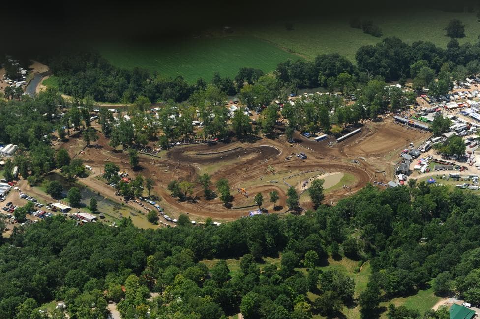 Loretta Lynn's Day 2 - Review image
