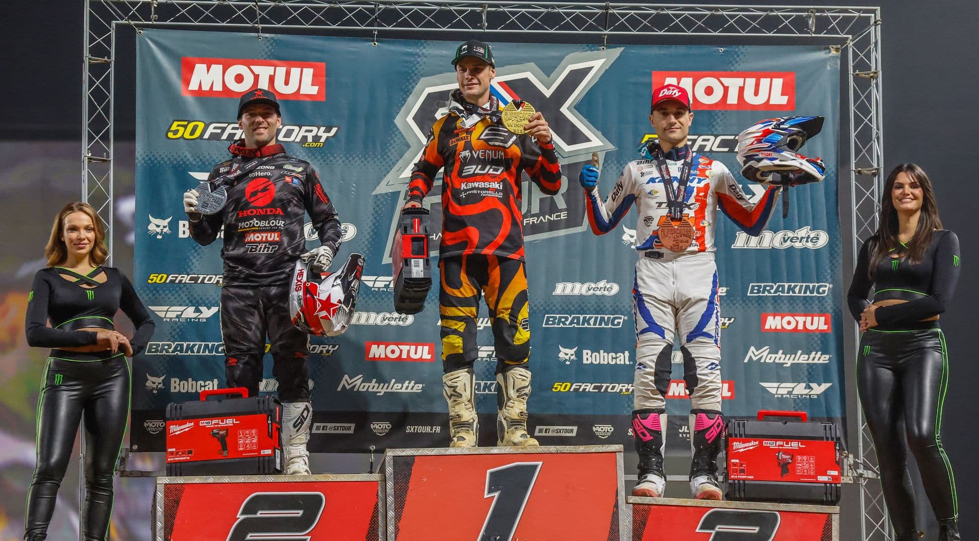 Bud Racing and Bercy image