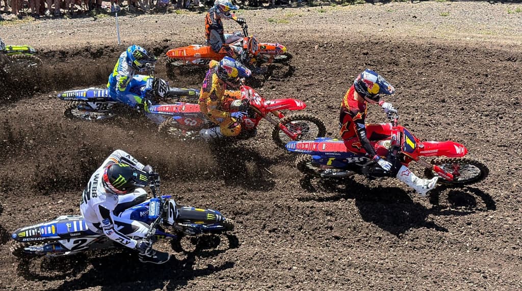 Lawrence Wins Moto One image