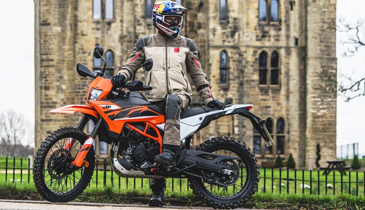 Mani and The 125 - Video image