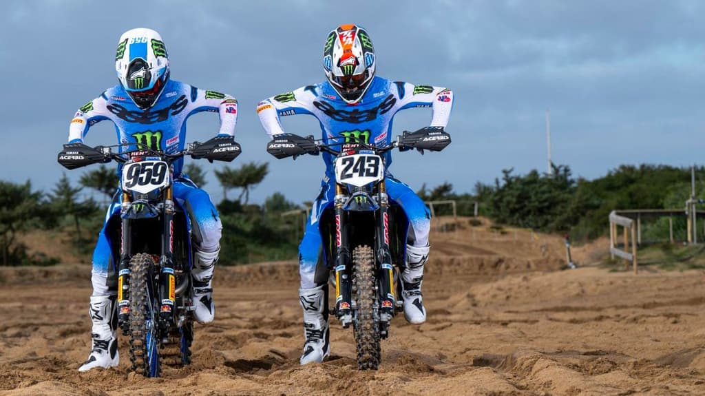 Gajser & Renaux - Raw image