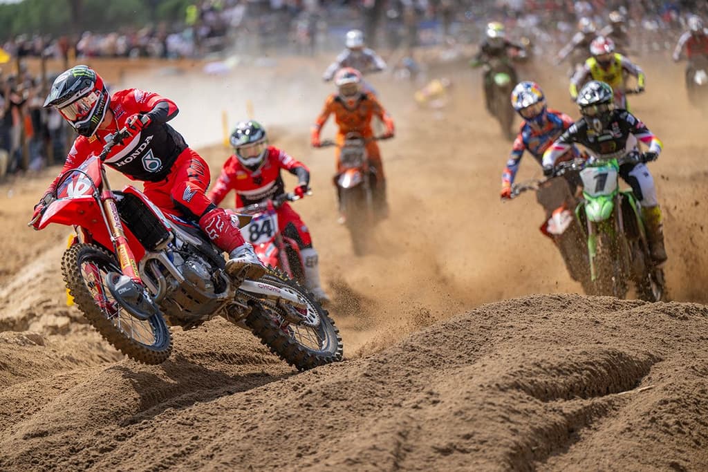 Honda Head to Switzerland image