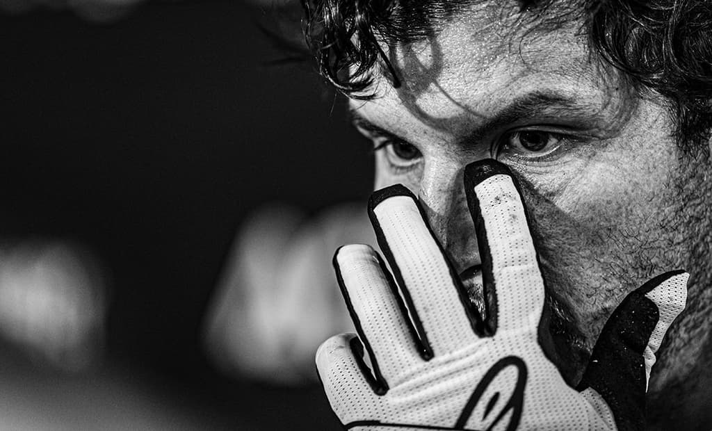 Anderson Wins and Leads image