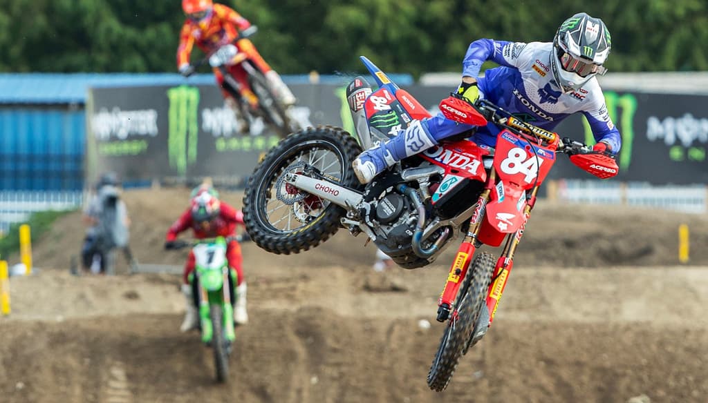 Herlings Wins Moto One - Oz image